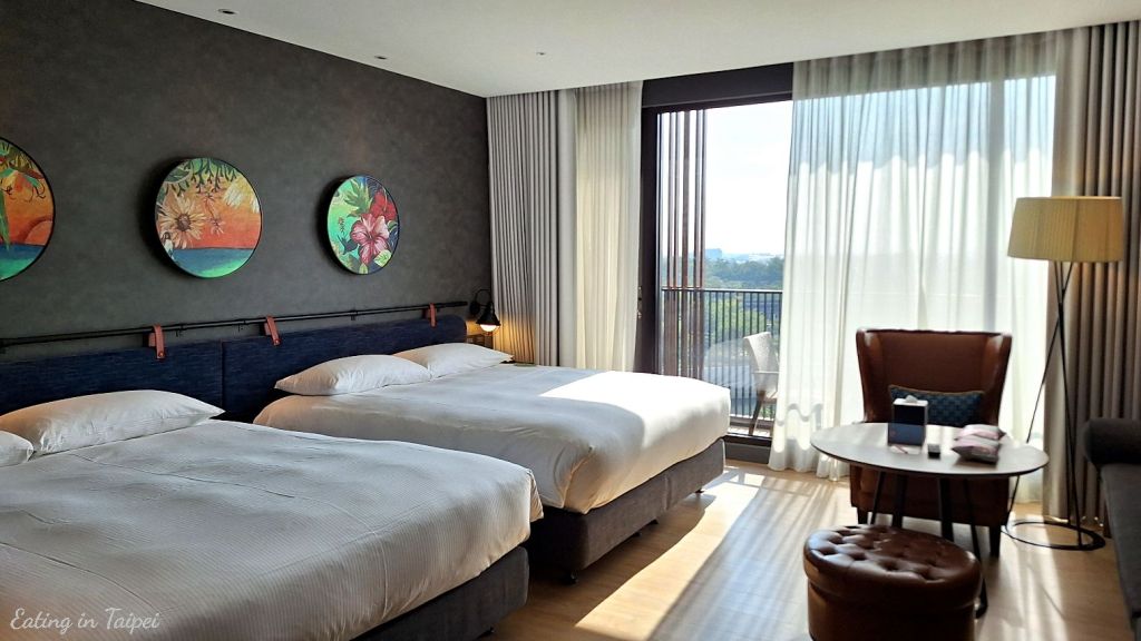 Just Sleep Tainan Deluxe Family King 1