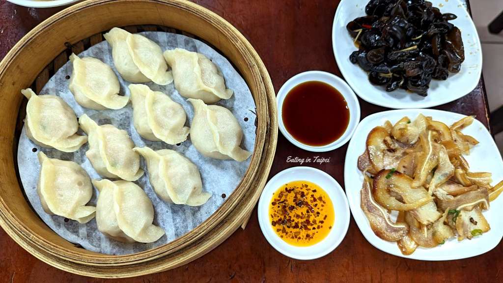 Zi Lin Steamed Dumpling table spread